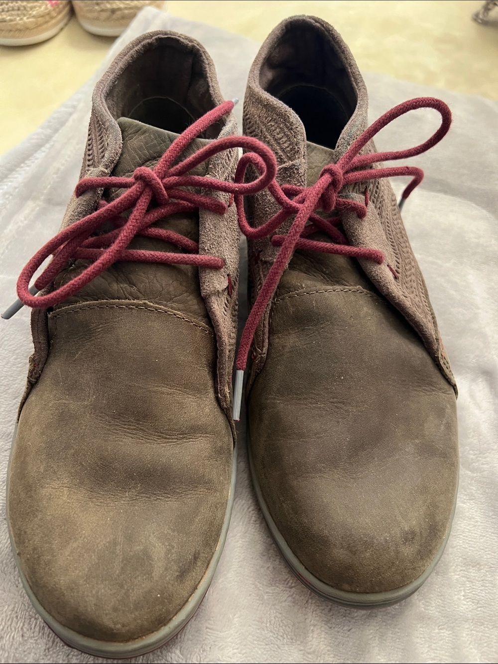 Merrell Women's Brown Suede Ankle Booties with Burgundy Laces